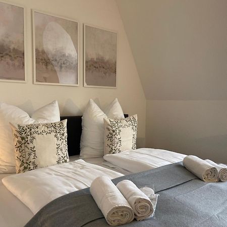 Raha Apartments - Modernes Studio-Apartment - Hbf - Gratis Parkplatz Erfurt Kültér fotó
