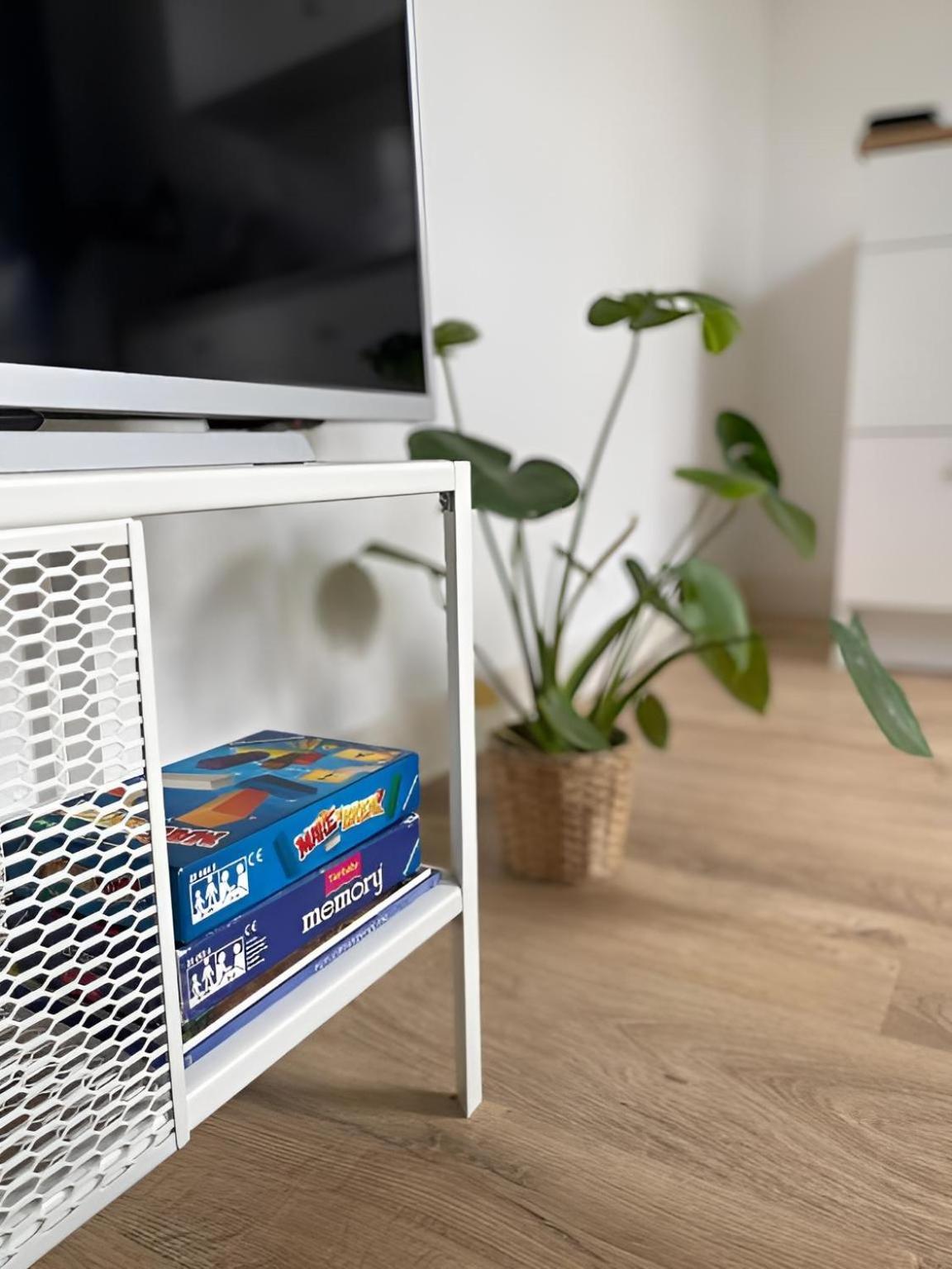 Raha Apartments - Modernes Studio-Apartment - Hbf - Gratis Parkplatz Erfurt Kültér fotó